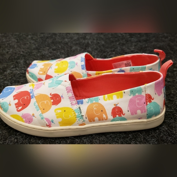 TOMS Alpargata Elephant Print - Picture 5 of 6